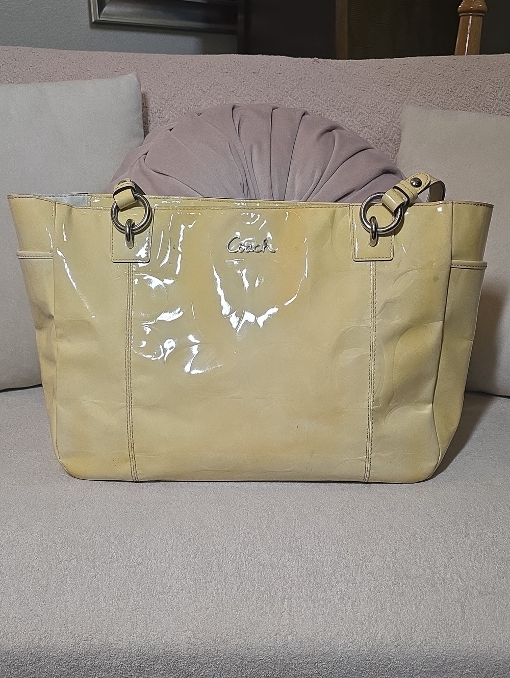 Vintage Y2K Coach Gallery East West Yellow Patent Leather Tote Bag F17729
